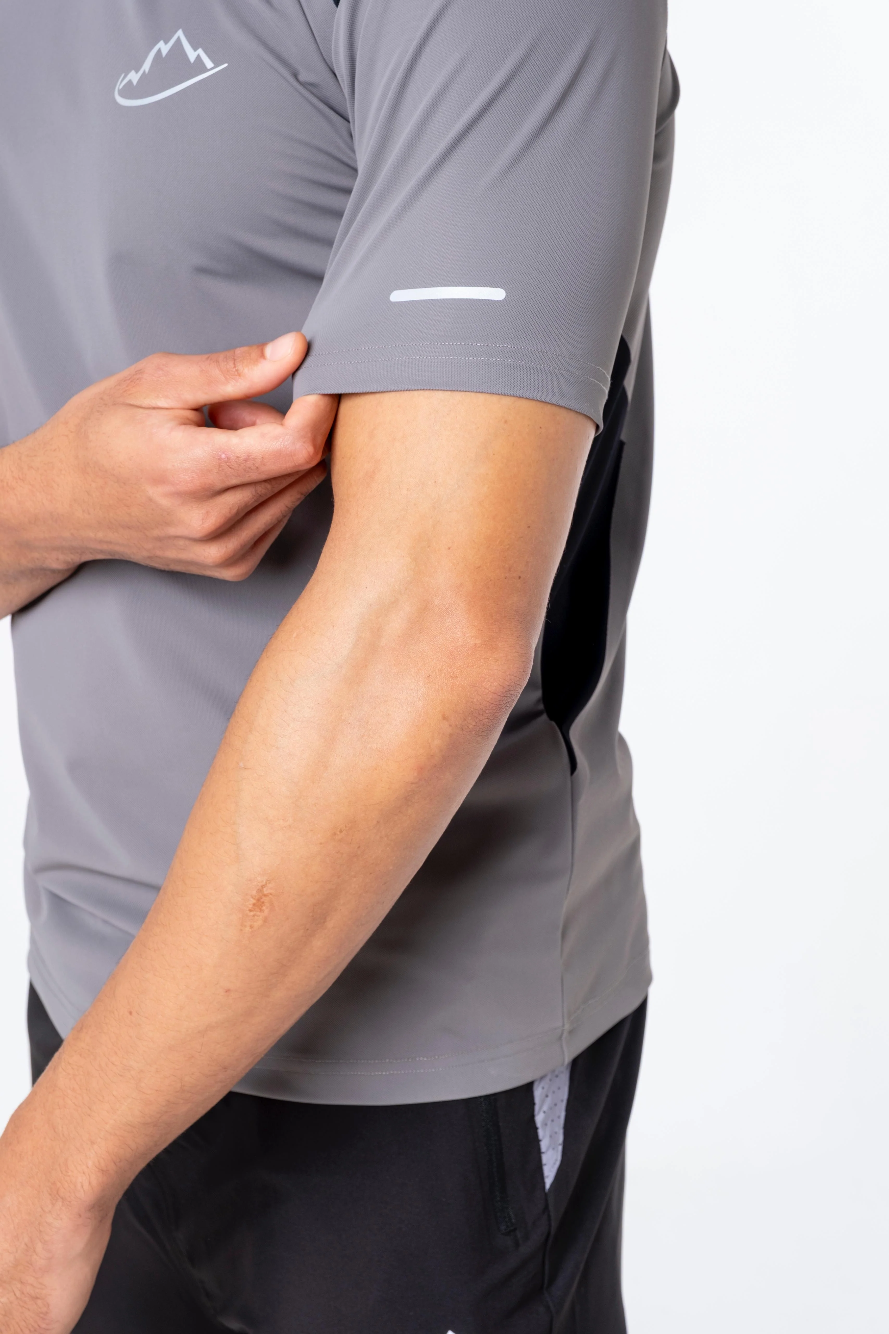Grey / Black Elevate T-Shirt - Image 3
